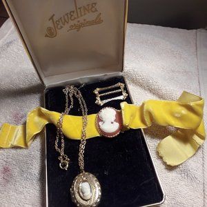 Vintage Faux Cameo Costume Jewelry
